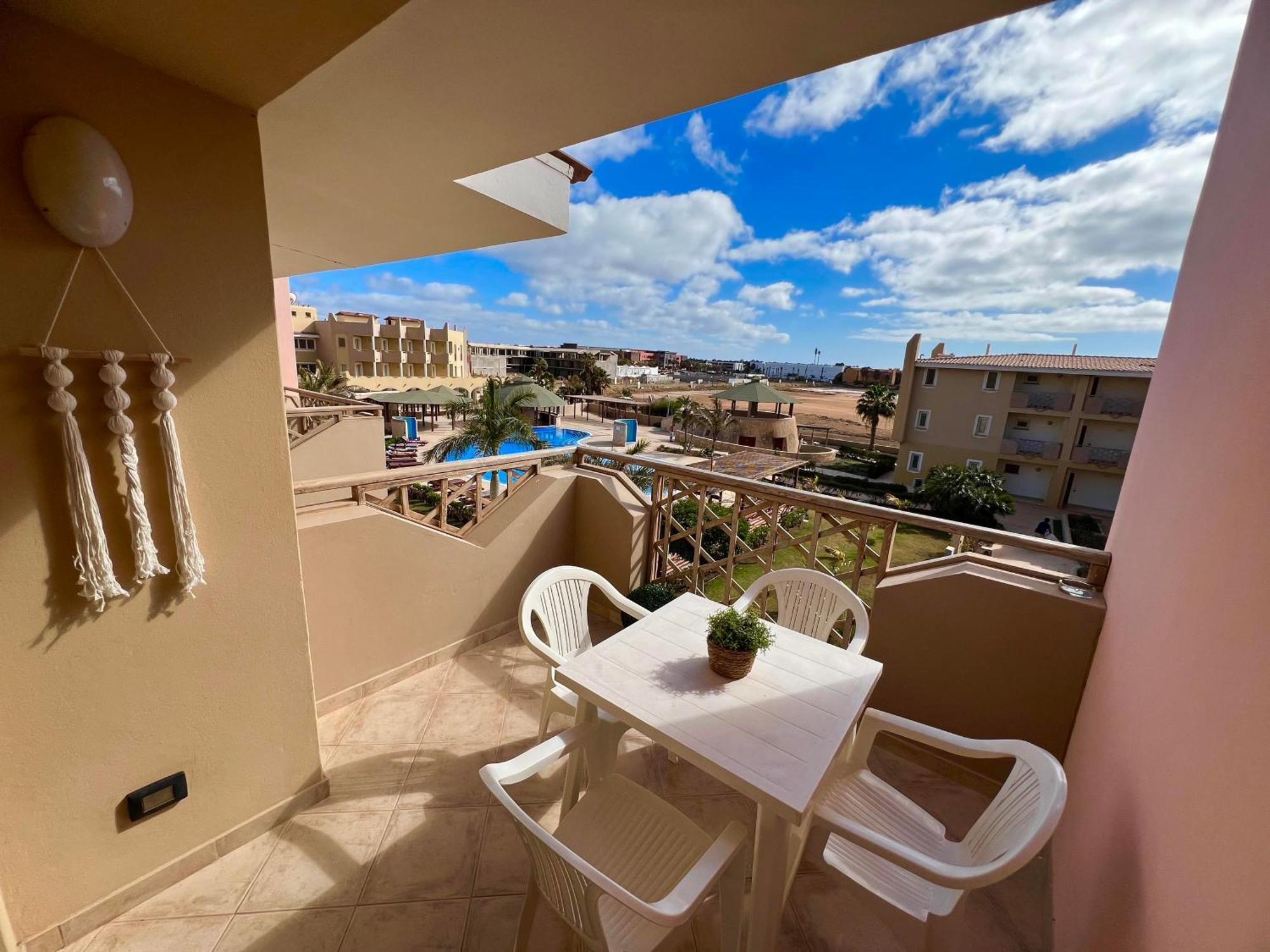 Tropical Morna Apartament *